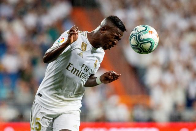 巴萨官方社媒晒猫咪形象新吉祥物