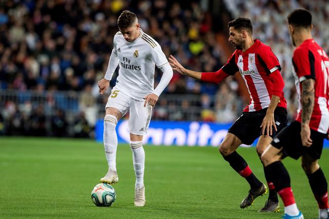 恐怖4人组冲水晶宫后防!数据示曼城赢紧咬枪手